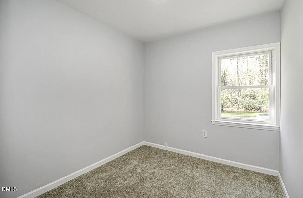 Photo of 805 River Road