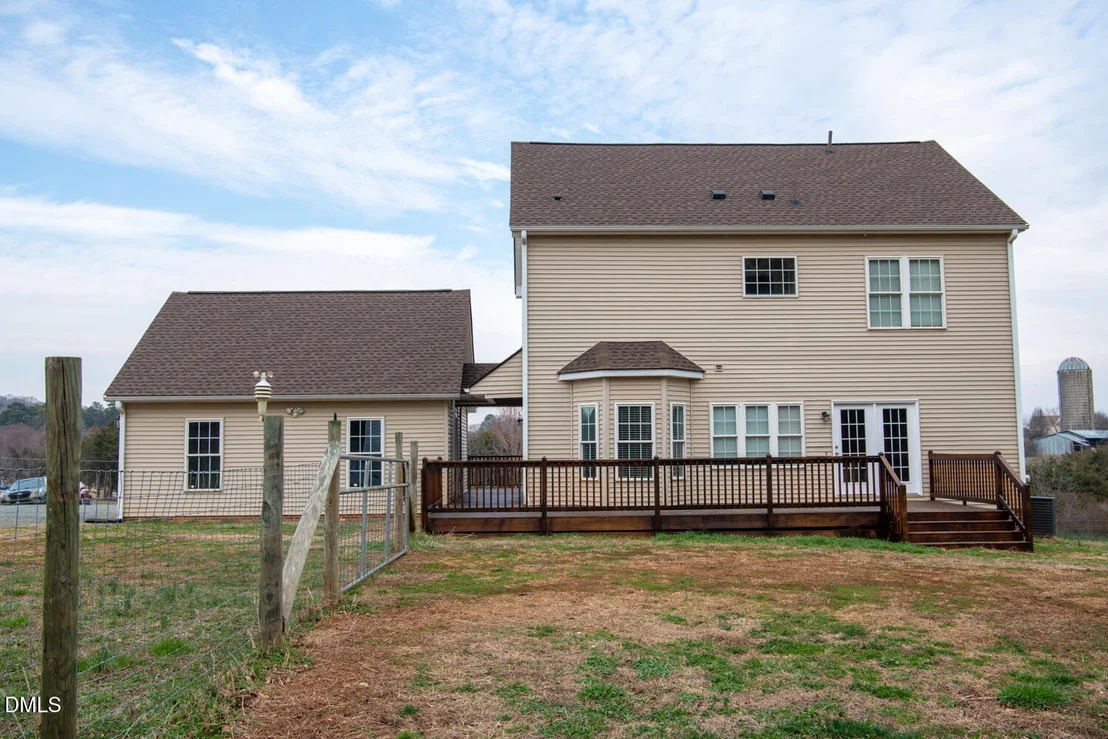 Photo of 4872 Thom Road
