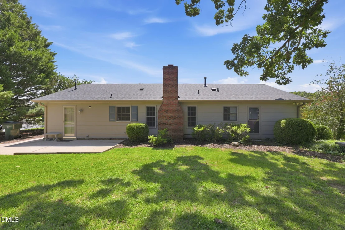Photo of 2371 Buckingham Road