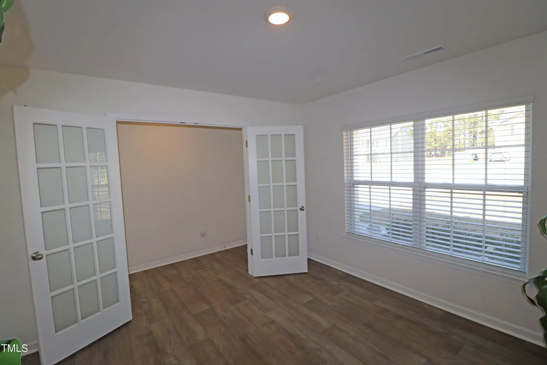 Photo of 5445 Carolines Way