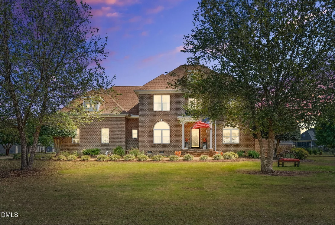 Photo of 296 Shoreline Drive