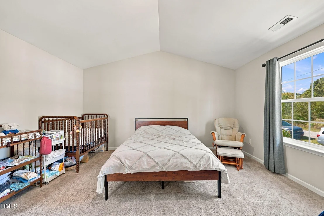 Photo of 2170 Campbell Loop