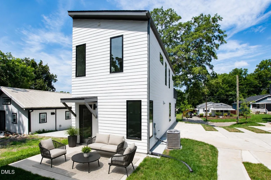 Photo of 425 Eugene Street