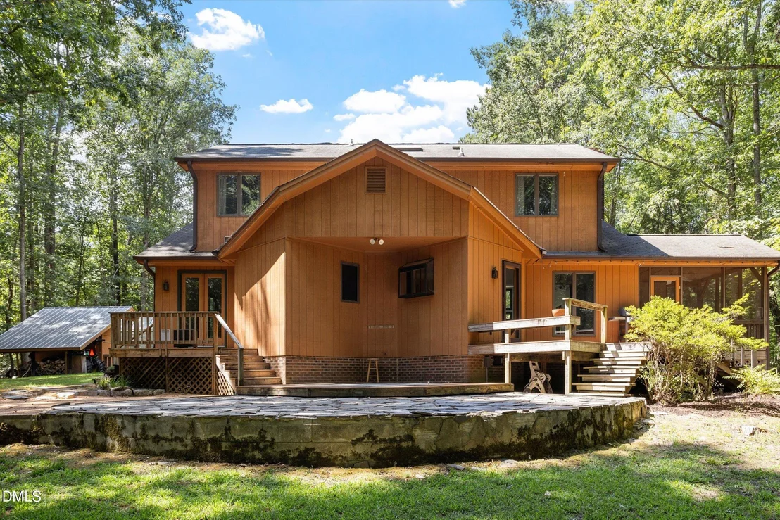Photo of 1040 Rolling Knoll Road