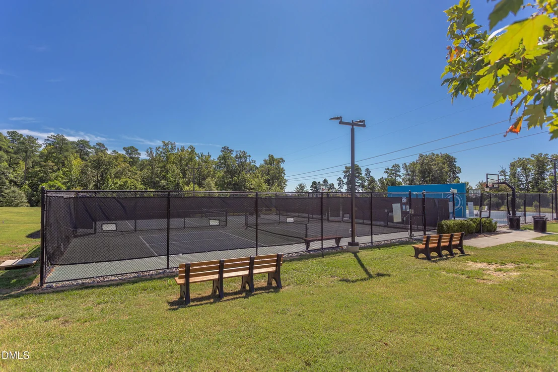 Photo of 260 Quarter Gate Trace