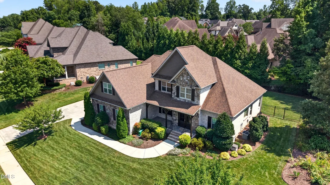 Photo of 820 Dunleigh Drive