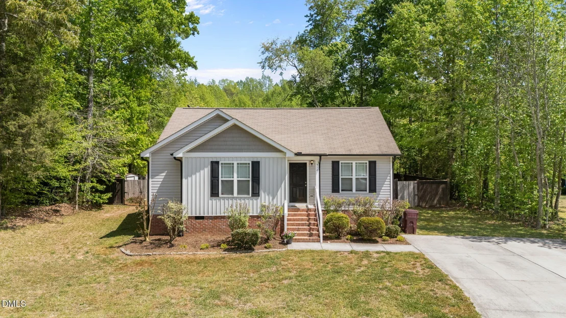 Photo of 512 Bragg Lane