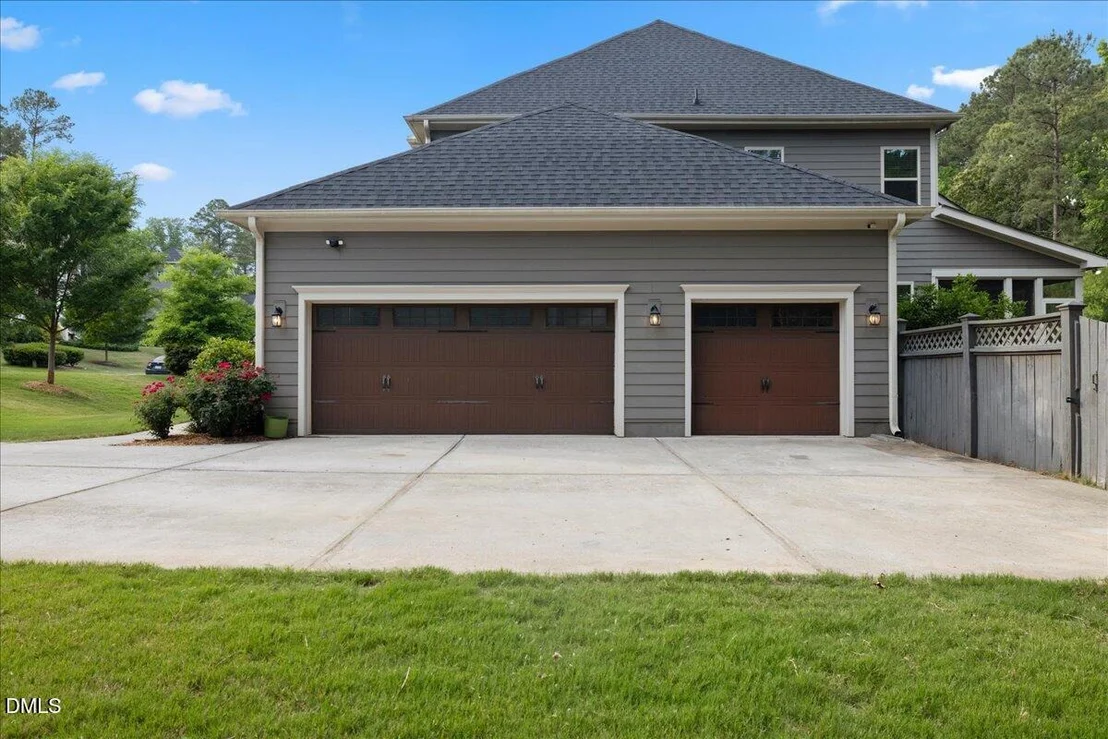Photo of 740 Peninsula Forest Place