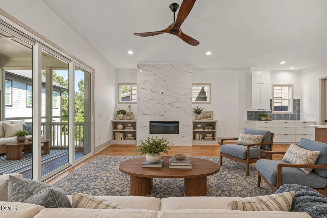 Photo of 1001 Addison Place
