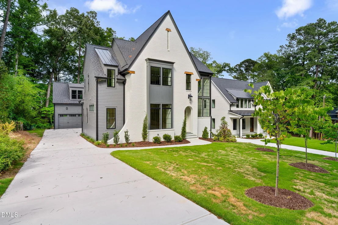 Photo of 6 Chantilly Place