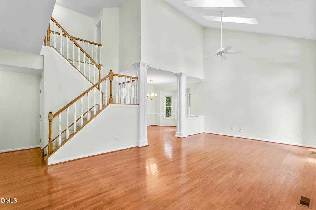 Photo of 207 Windhover Drive