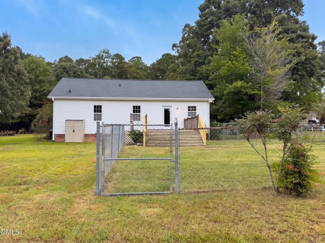 Photo of 7848 James Austin Road