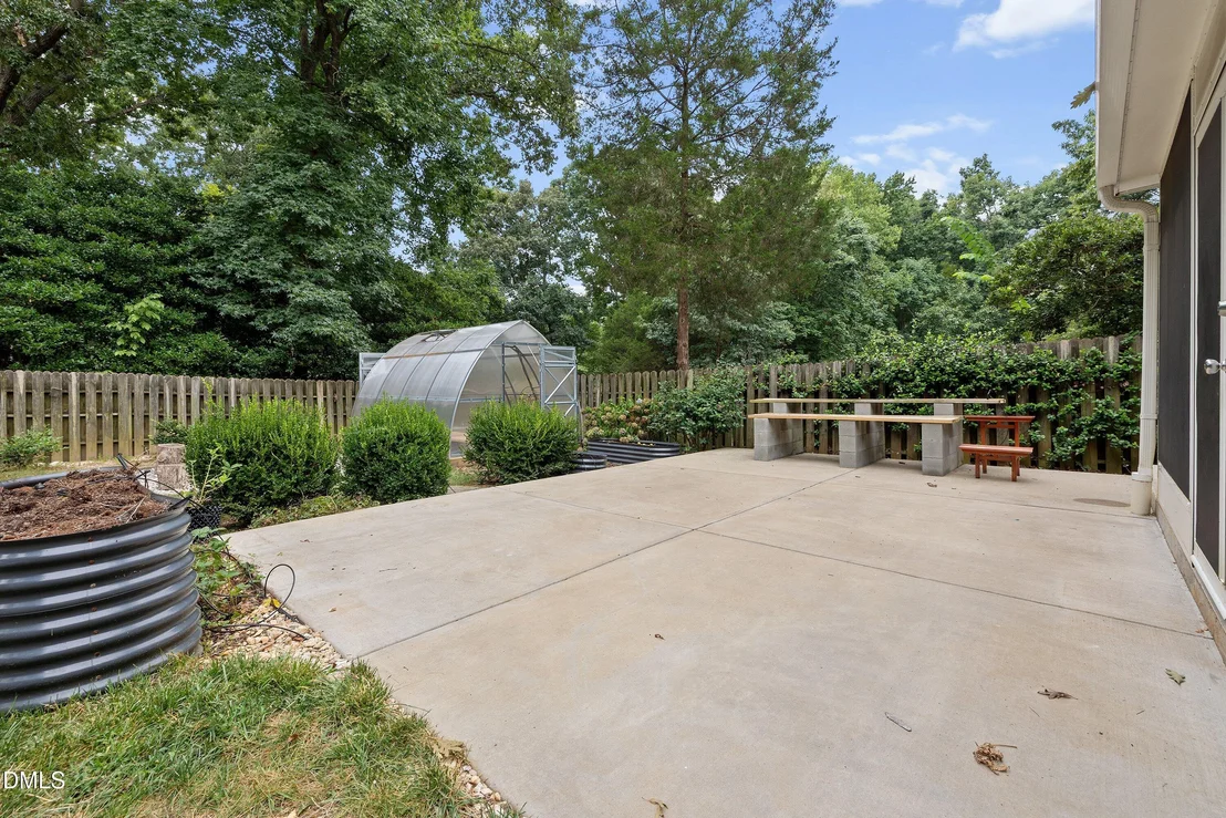 Photo of 602 SE Maynard Road