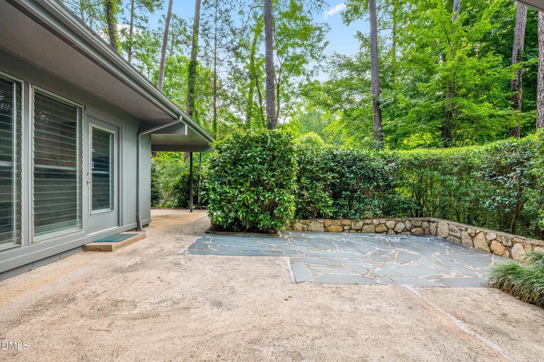 Photo of 425 Brookside Drive