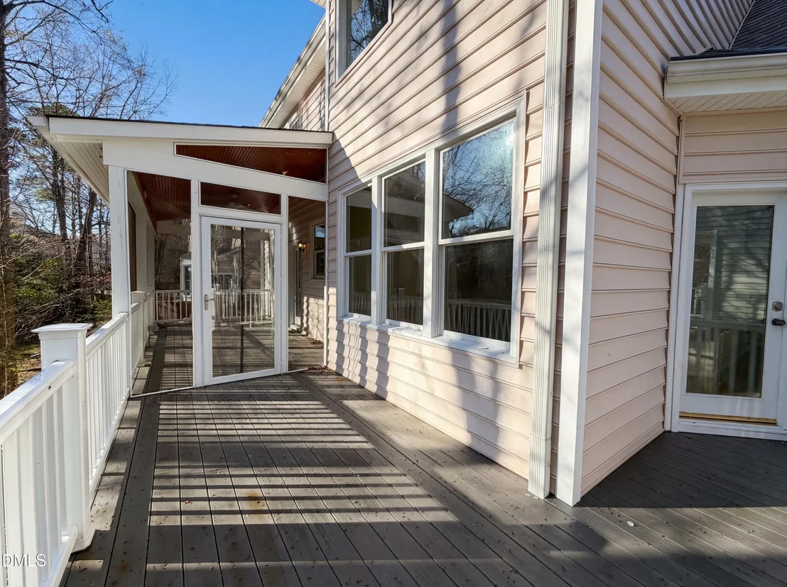 Photo of 304 Arlington Ridge Ridge