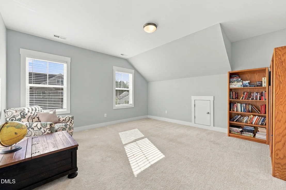 Photo of 325 Underhill Way