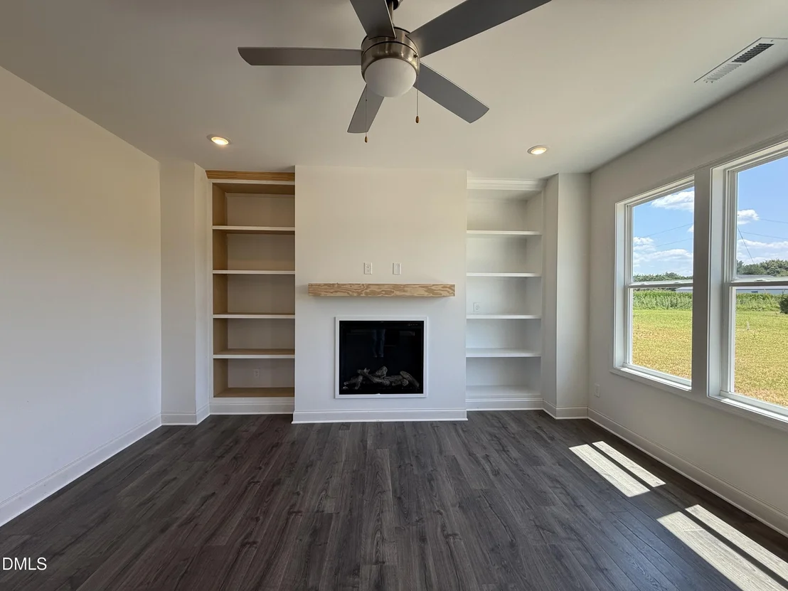 Photo of 140 Longfield Court