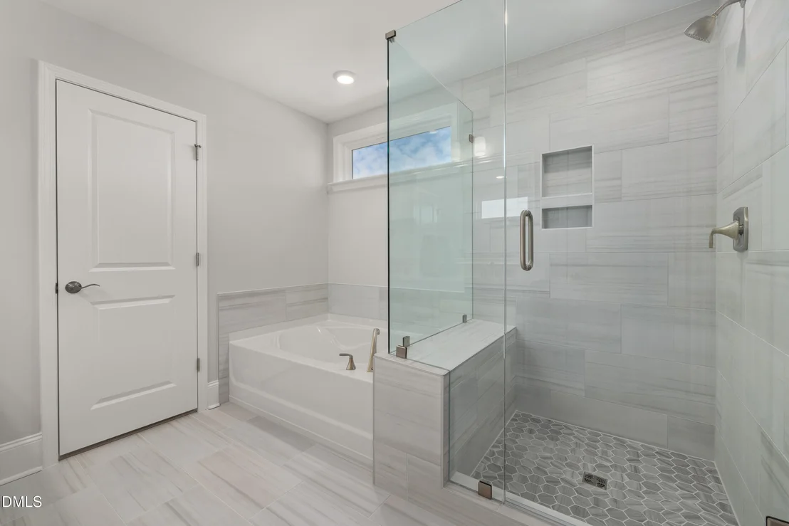 Photo of 2113 Saunders Farm Drive