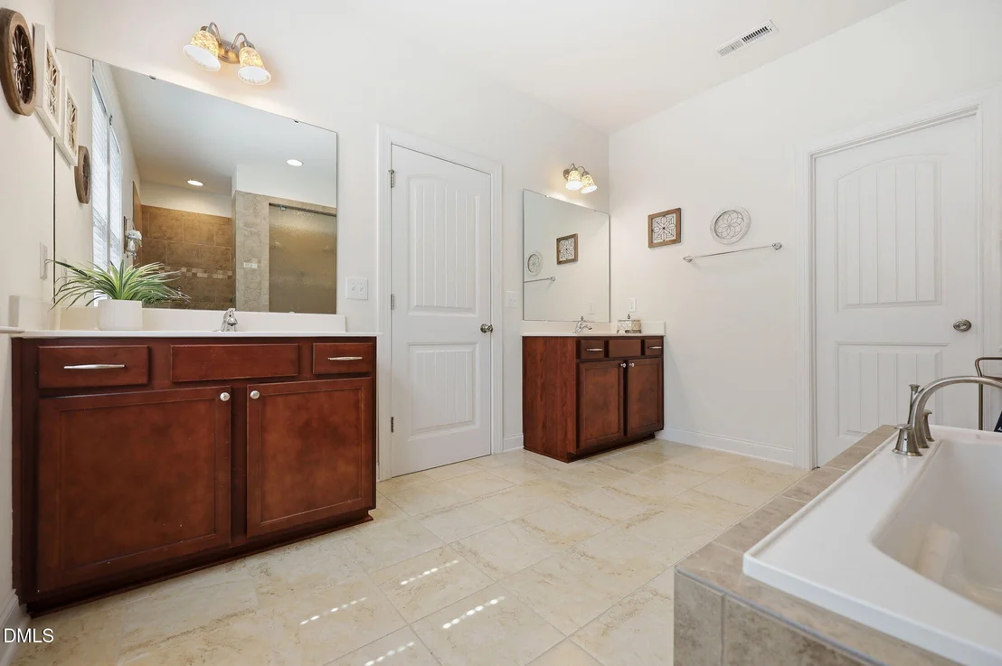 Photo of 535 Long View Drive