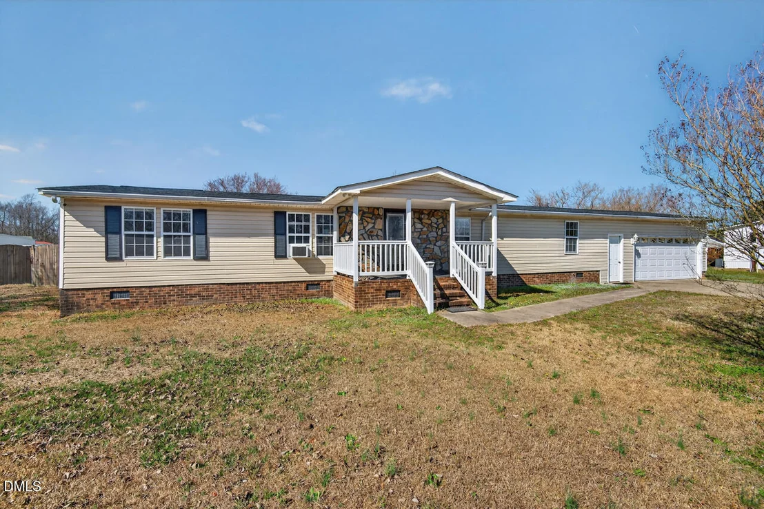 Photo of 1622 Lancaster Road