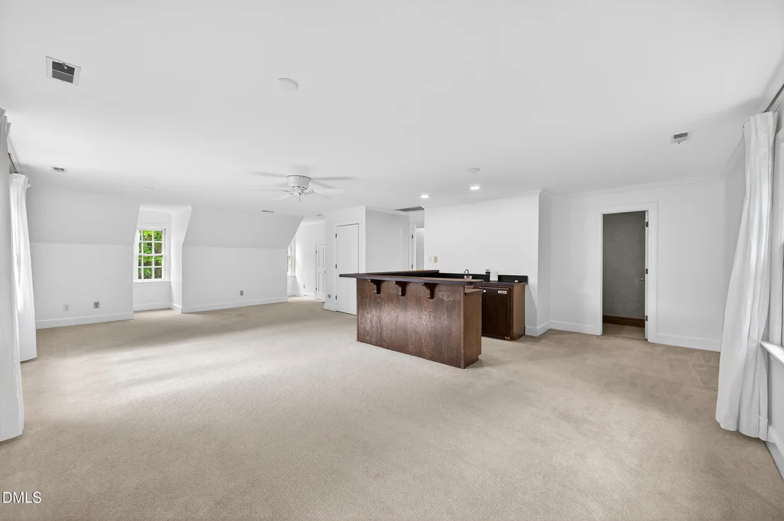 Photo of 1901 Aurora Drive