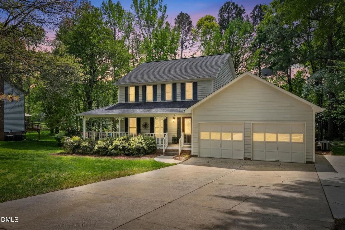 Photo of 207 Windrift Drive