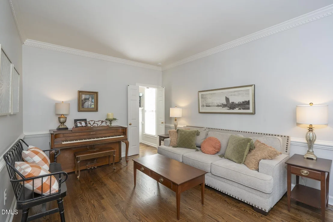 Photo of 708 Flagstone Way