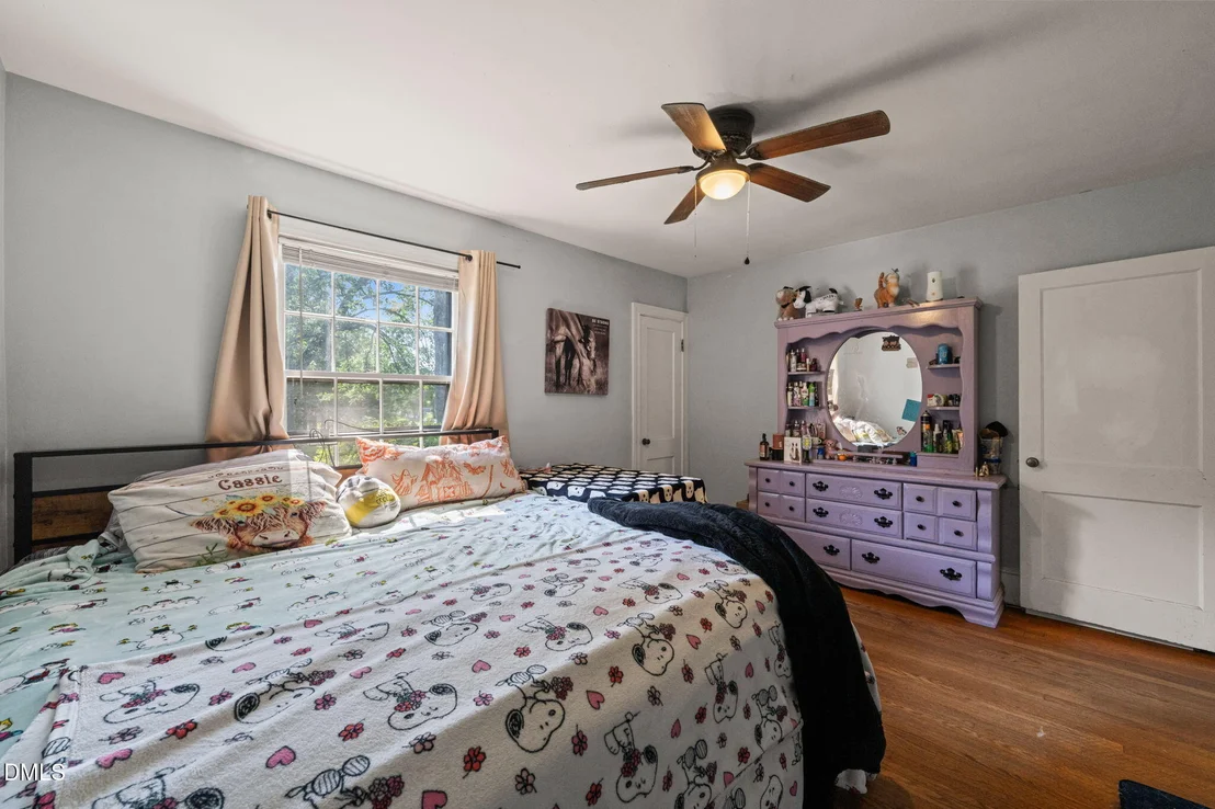 Photo of 5225 Satterwhite Point Road