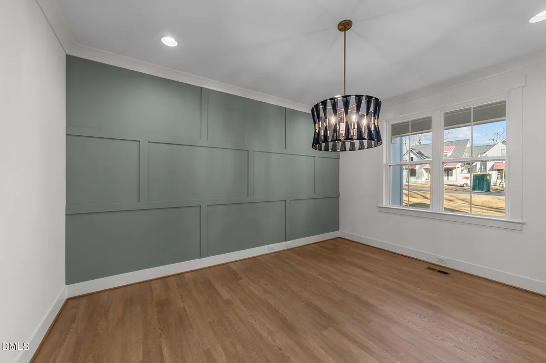 Photo of 305 Slocum Drive