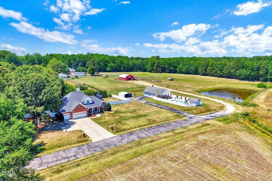 Photo of 31 Chasewood Drive