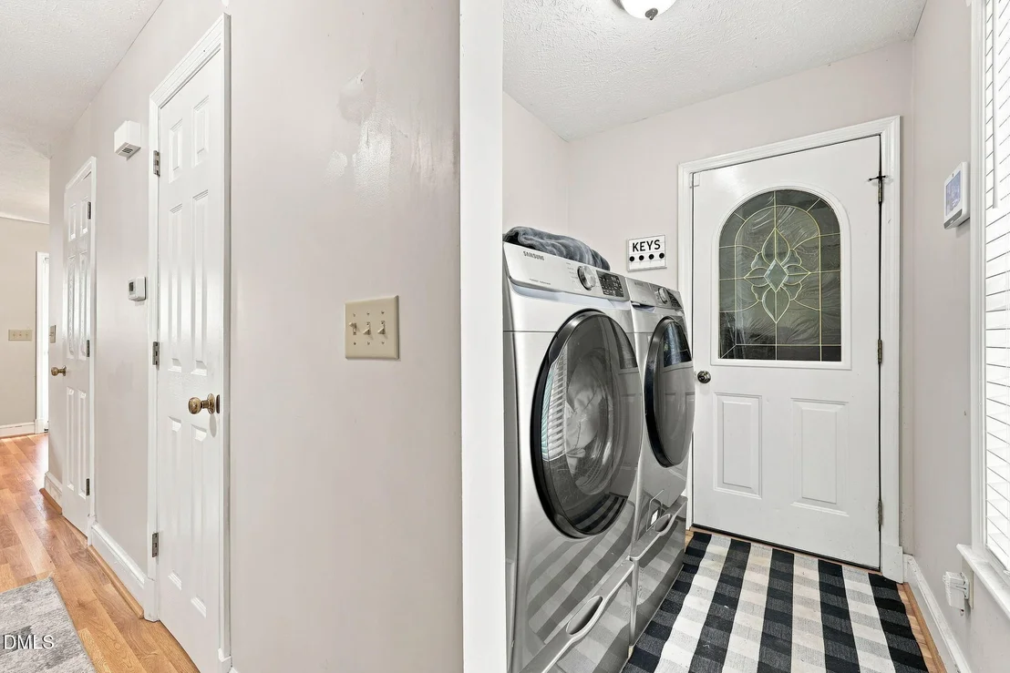 Photo of 409 Reaves Lane