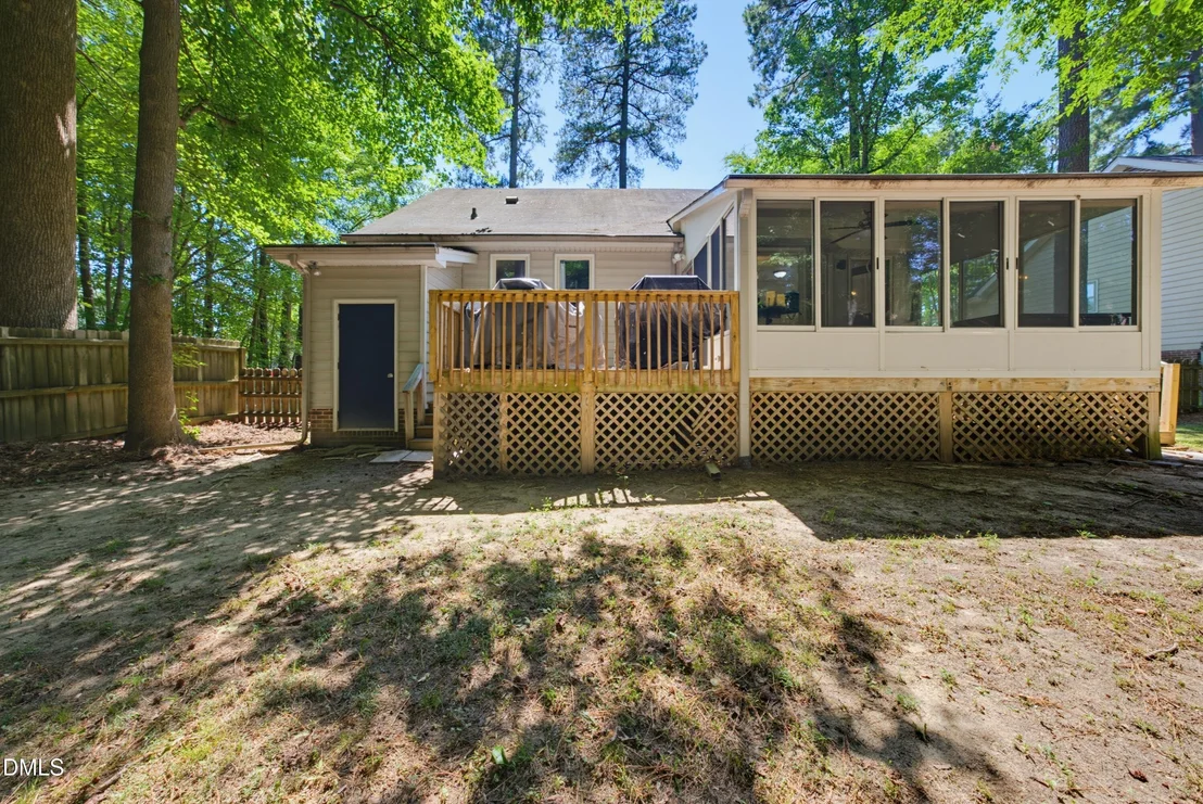 Photo of 3500 Castlegate Drive