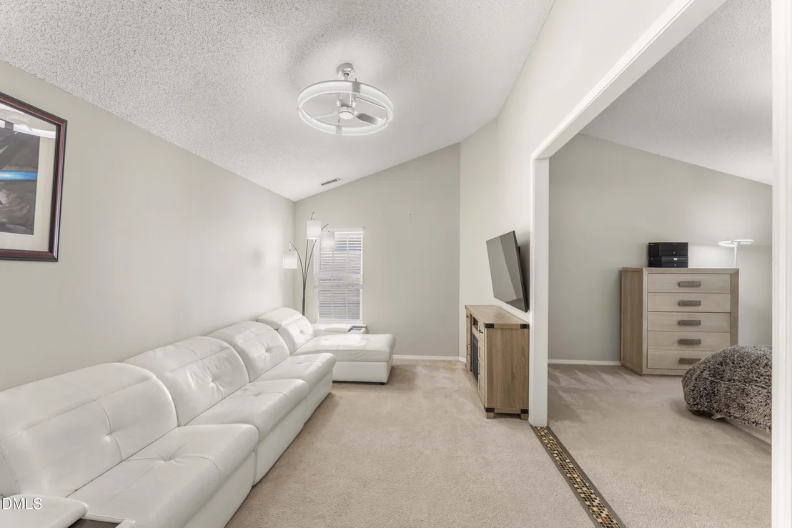 Photo of 3045 Buttonwood Lane