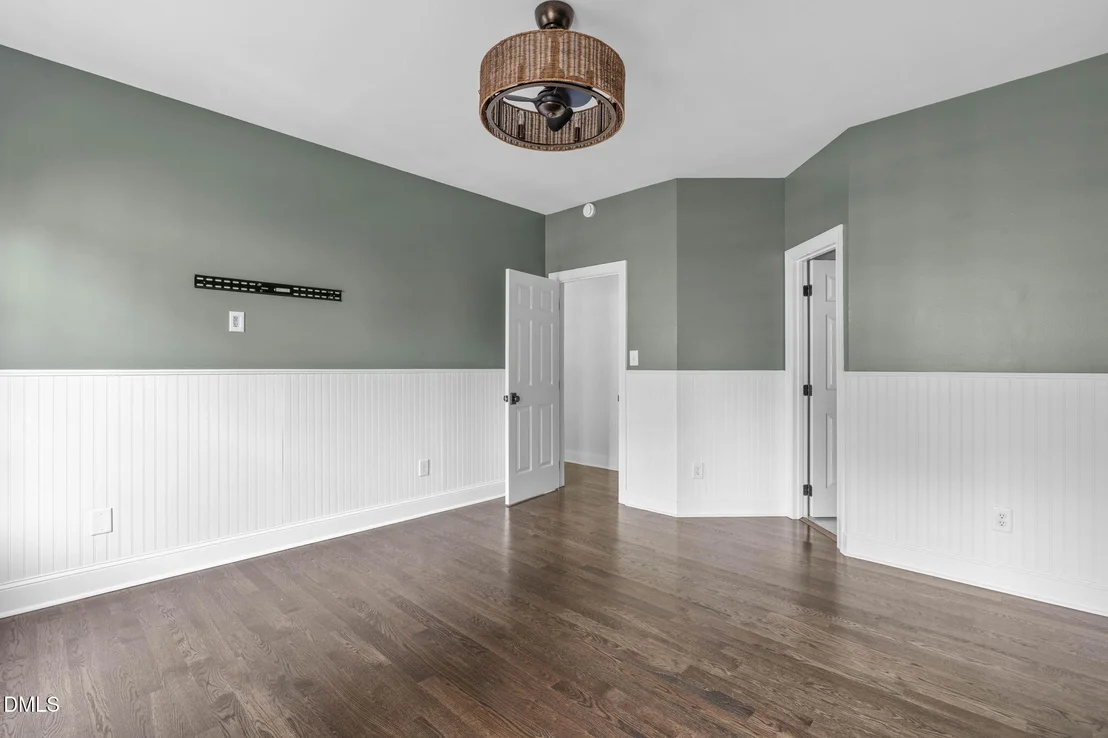 Photo of 206 Johnstone Court