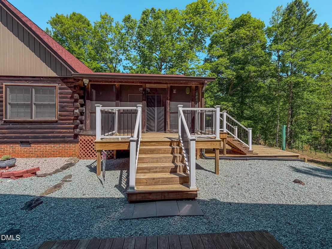 Photo of 600 Cedar Laurel Lane