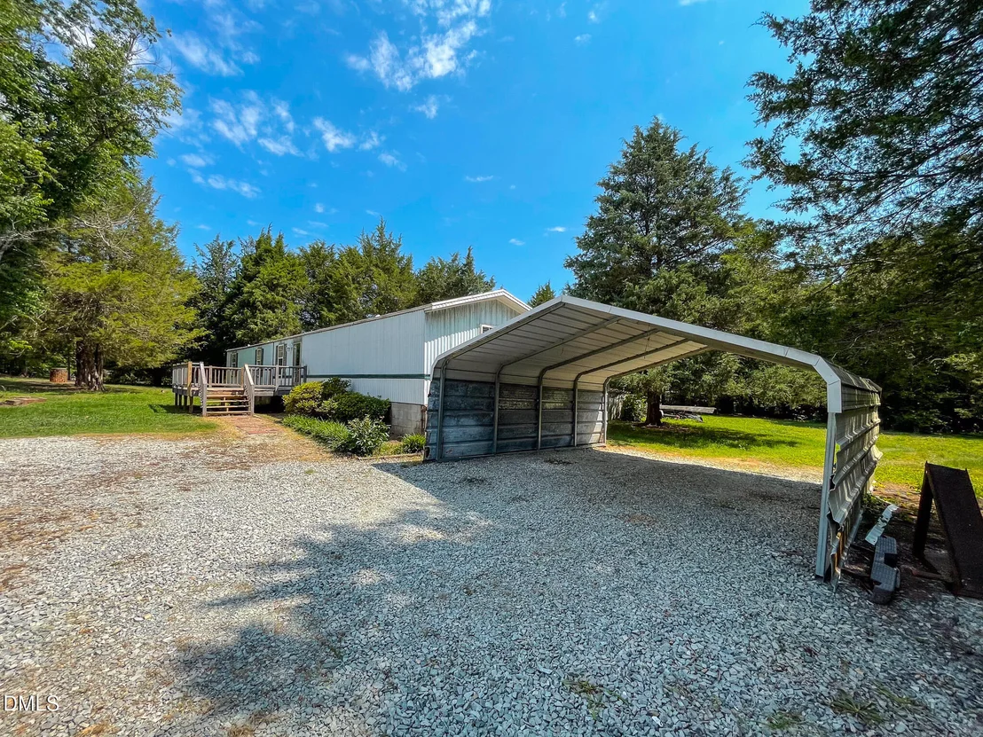 Photo of 32 Everett Avenue