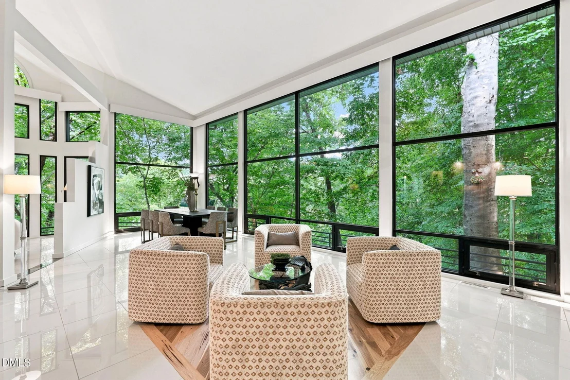 Photo of 2925 Debra Drive