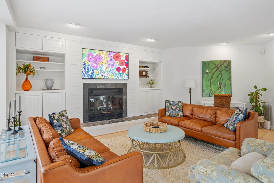 Photo of 996 Cleland Drive