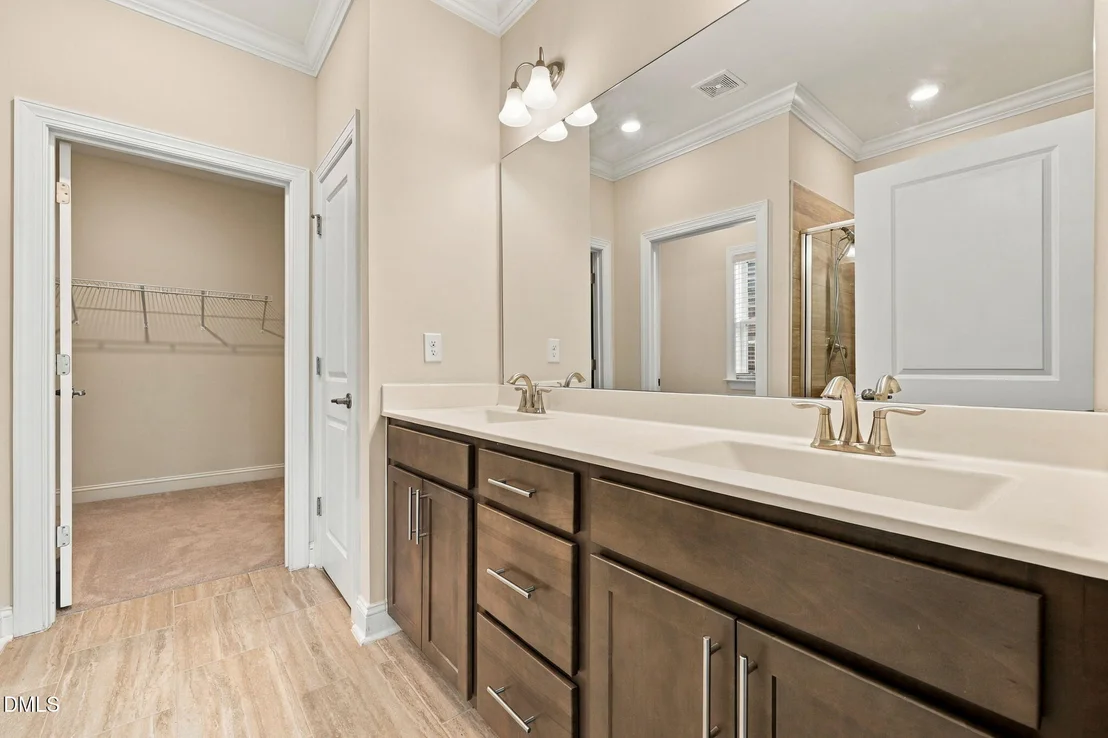 Photo of 1241 White Flint Circle
