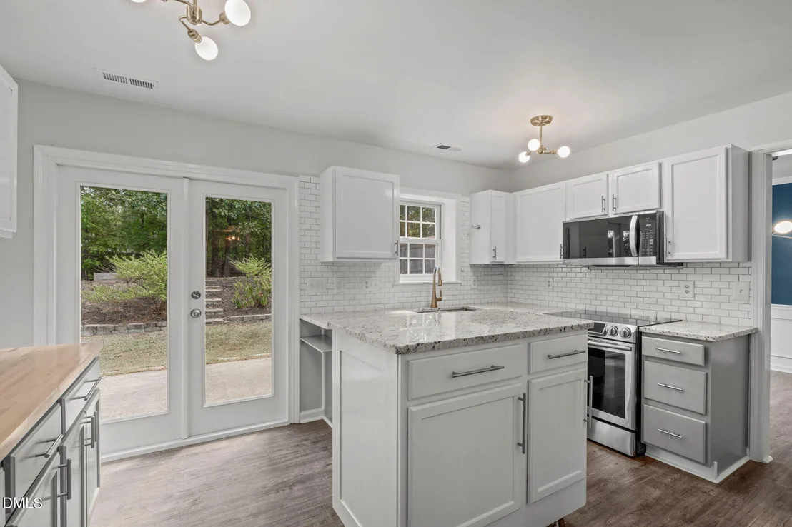 Photo of 715 Bellmeade Bay Drive