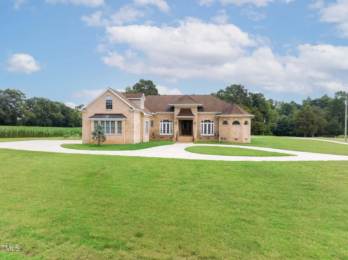 Photo of 5633 Baptist Assembly Road