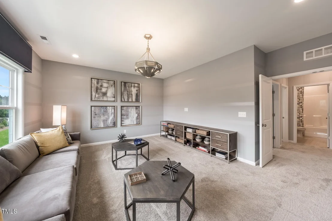 Photo of 35 Stoddard Lane