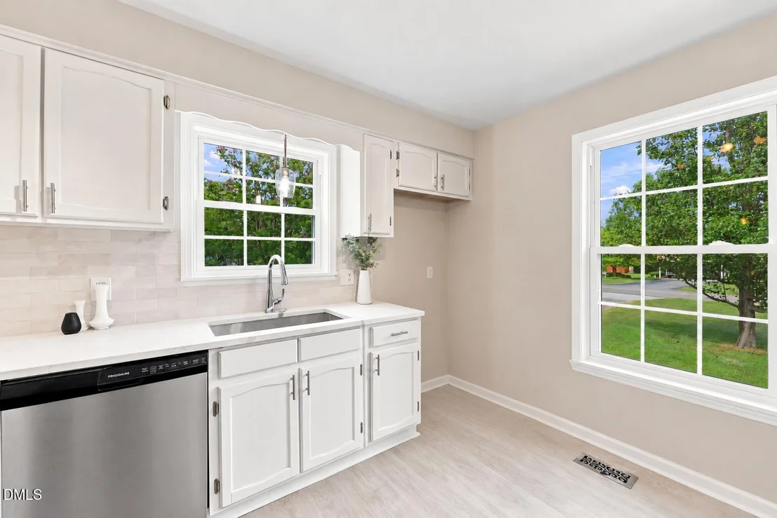 Photo of 305 1st Street