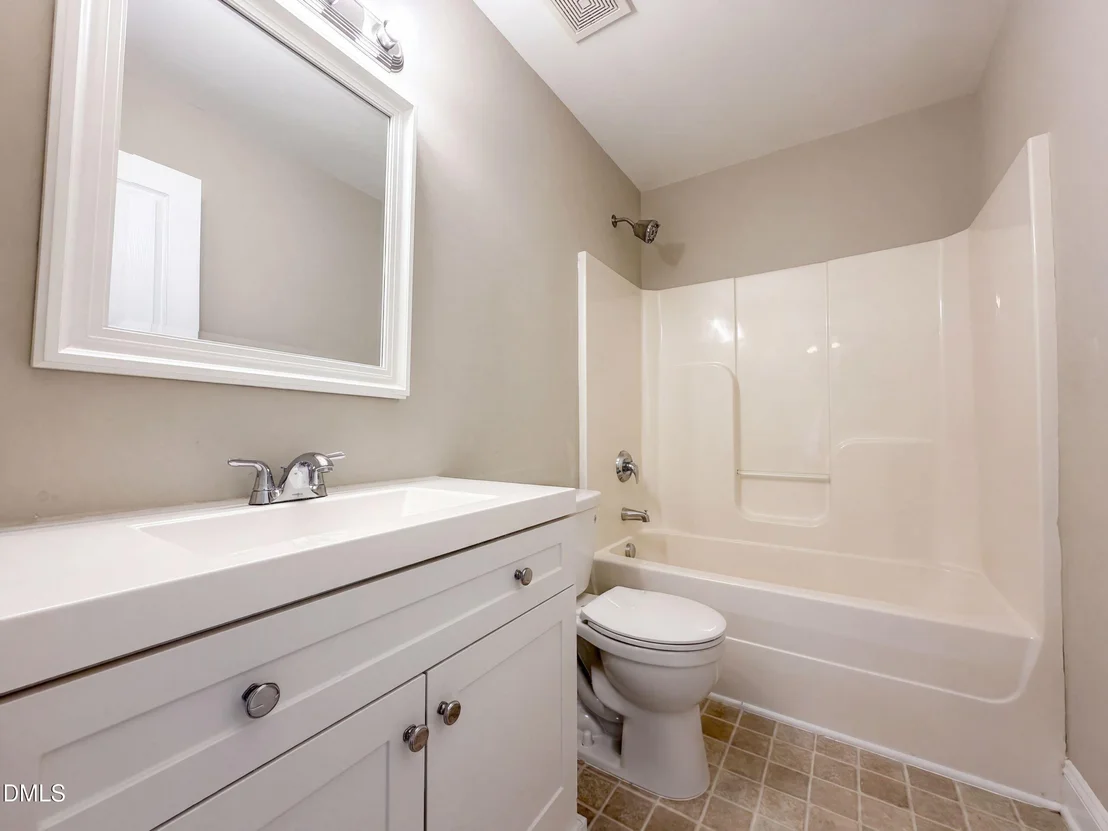 Photo of 352 Collinsworth Drive