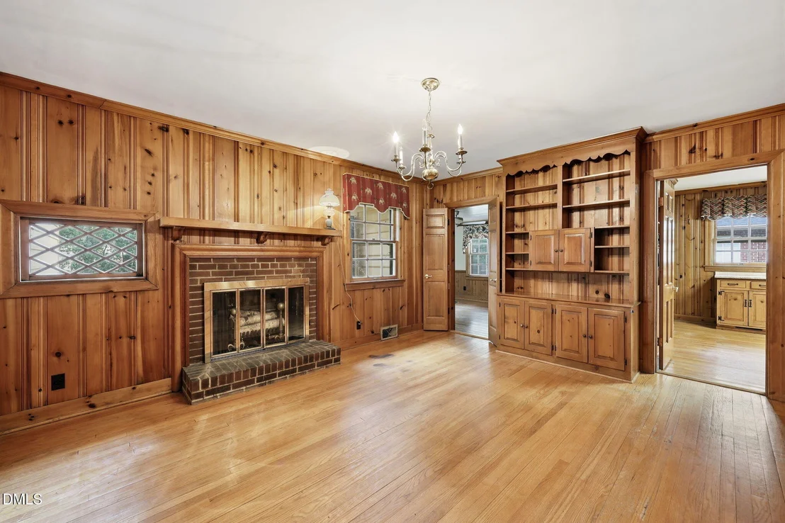 Photo of 212 Hillcrest Drive