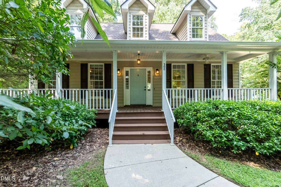 Photo of 300 Cardinal Crest Lane