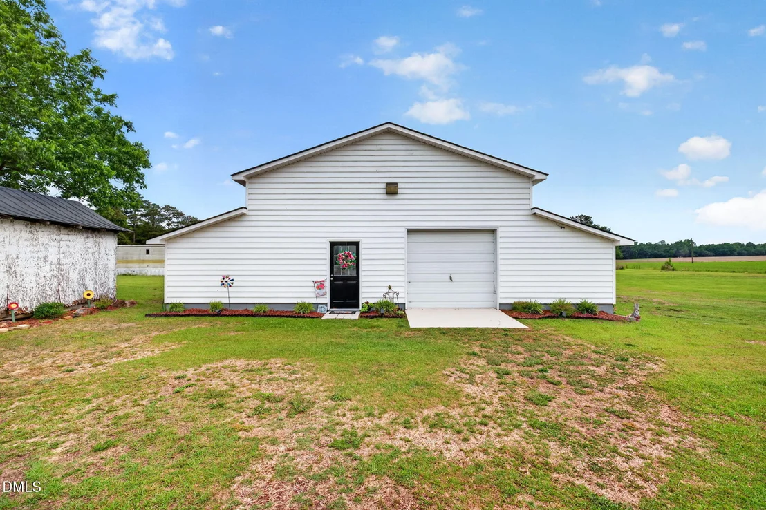 Photo of 1490 Scott Road