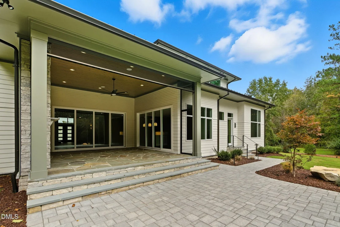 Photo of 213 Westhampton Drive
