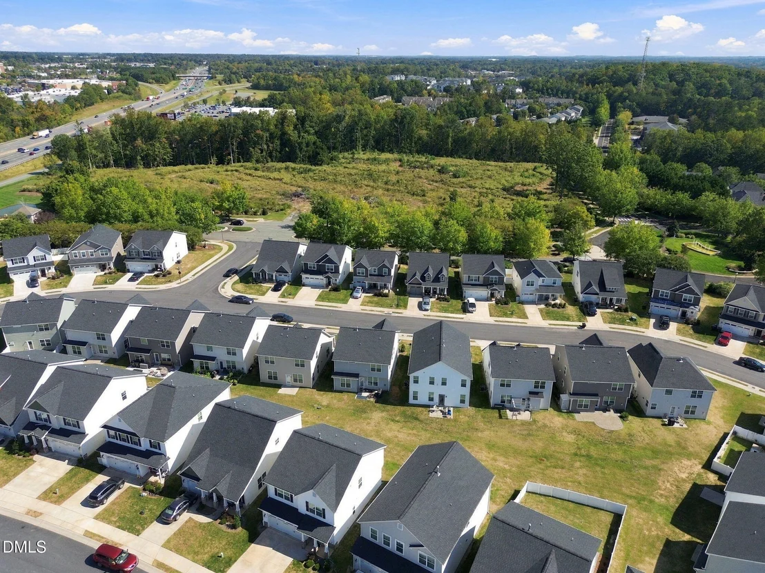 Photo of 2170 Campbell Loop