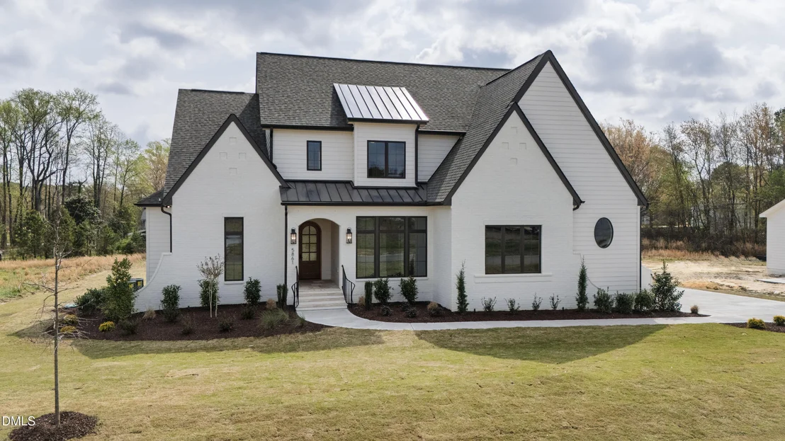 Photo of 688 Lynch Road
